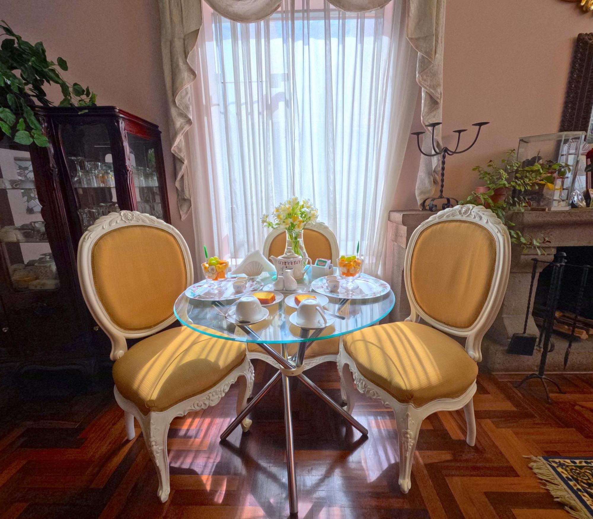 Residencial Belle Maison Pensión 2*